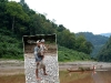 水路是当地村民的主要交通途径， 江岸居住的村民，正扛着电瓶和鱼兜去江中捕鱼， 如今， 用电触鱼早已是他们习用的捕鱼方法